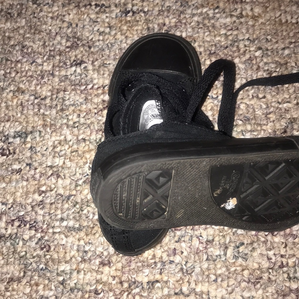 Converse - Picture 3 of 4